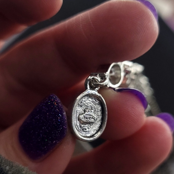 Avon Silver Filigree Chain & Lariat Necklace with Blue Glass Jewels - Picture 3 of 4